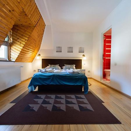 Vila Bradet Busteni Exterior photo