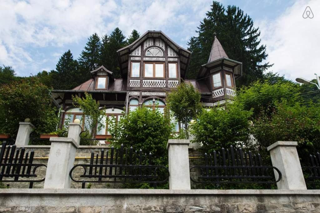 Vila Bradet Busteni Exterior photo